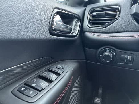 Used 2024 Dodge Durango GT RWD image 41