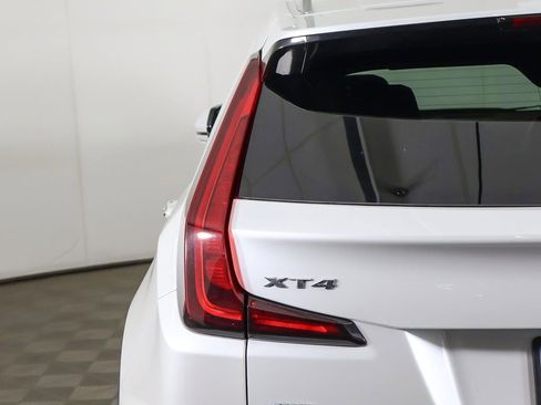 Used 2024 Cadillac XT4 Premium Luxury image 15