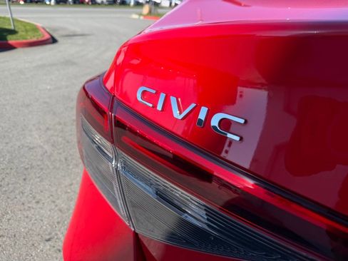 Used 2024 Honda Civic Sport image 10