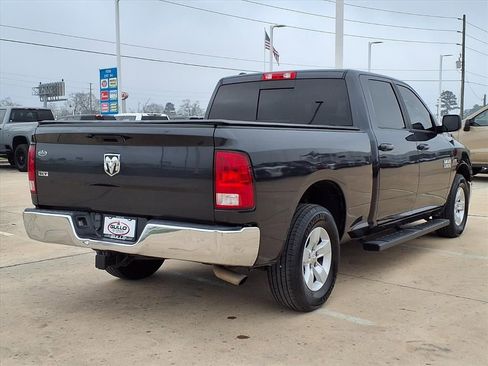Used 2019 RAM 1500 Classic SLT image 6