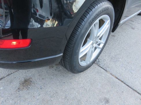 Used 2017 Audi Q5 2.0T Premium Plus w/ Technology Package image 38