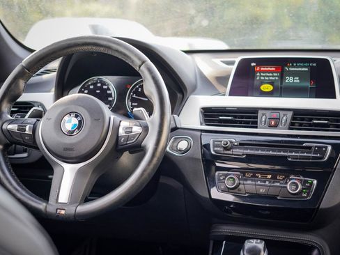 Used 2019 BMW X1 sDrive28i w/ M Sport Package FWD image 10
