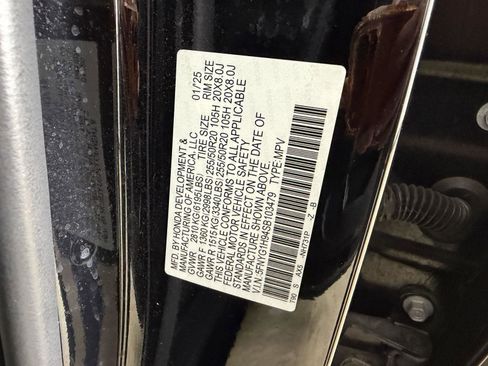 Used 2025 Honda Pilot Black Edition image 27