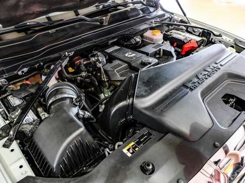 Used 2019 RAM 2500 Laramie image 41