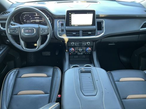 Used 2023 GMC Yukon XL AT4 image 4