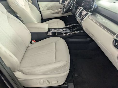 Used 2022 Kia Sorento SX Prestige AWD/4WD image 34