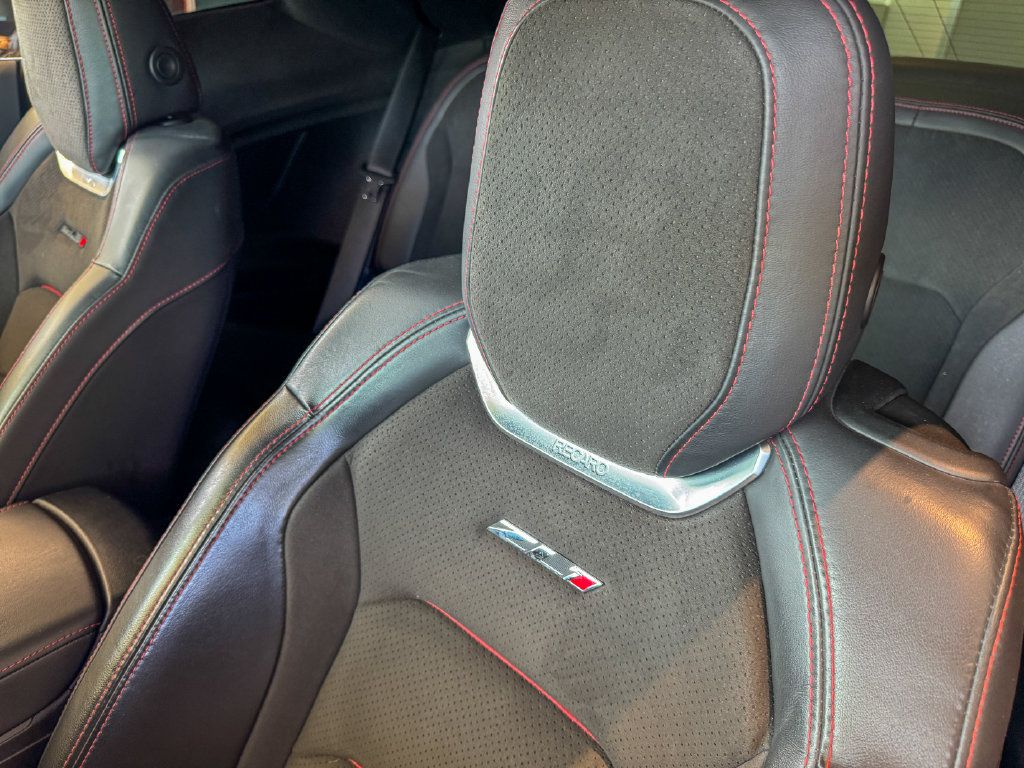 Used 2022 Chevrolet Camaro ZL1 RWD image 15