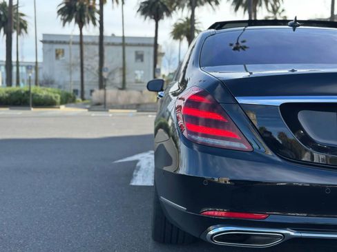 Used 2018 Mercedes-Benz S 450 Sedan image 28