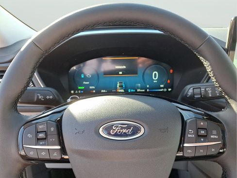 New 2024 Ford Escape SE w/ PHEV Premium Package image 16