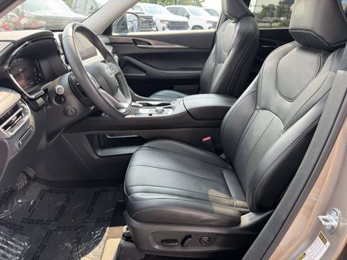 Used 2023 INFINITI QX60 Luxe w/ Cargo Package AWD/4WD image 22