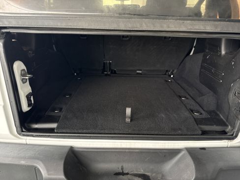 Used 2018 Jeep Wrangler Unlimited Sport image 34