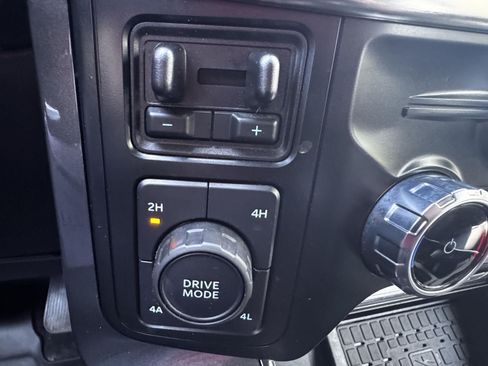 Used 2023 Ford F150 Lariat w/ Equipment Group 502A High AWD/4WD image 29
