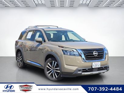 Used 2023 Nissan Pathfinder Platinum w/ Cargo Package
