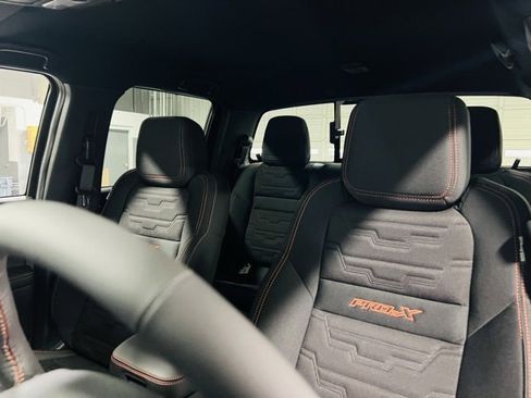 New 2026 Nissan Frontier Pro-X w/ Pro-X Convenience Package image 3