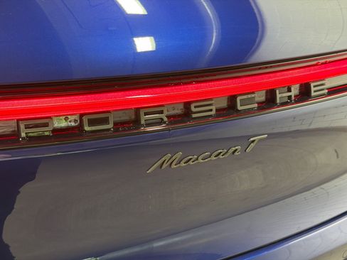 Certified 2026 Porsche Macan Turbo AWD/4WD image 12