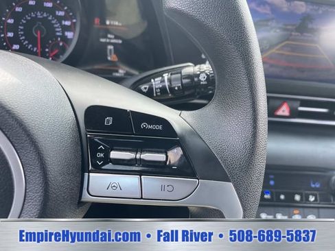 Used 2023 Hyundai Elantra SEL FWD image 26