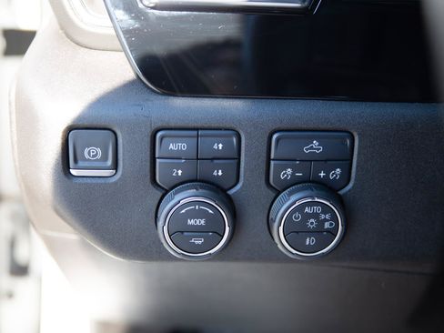 Used 2024 Chevrolet Silverado 1500 RST w/ Z71 Off-Road Package AWD/4WD image 19