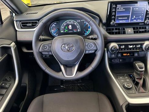 Certified 2022 Toyota RAV4 SE w/ Weather & Moonroof Package AWD/4WD image 13