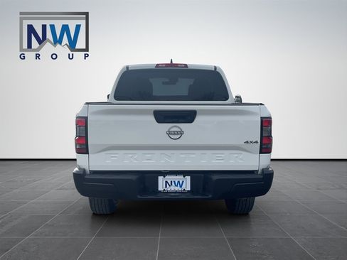Used 2024 Nissan Frontier S image 36