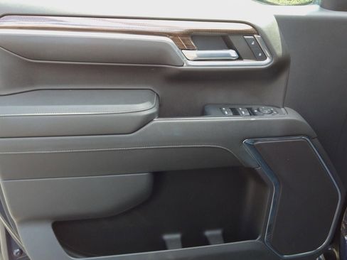 Used 2023 Chevrolet Silverado 1500 LT image 14