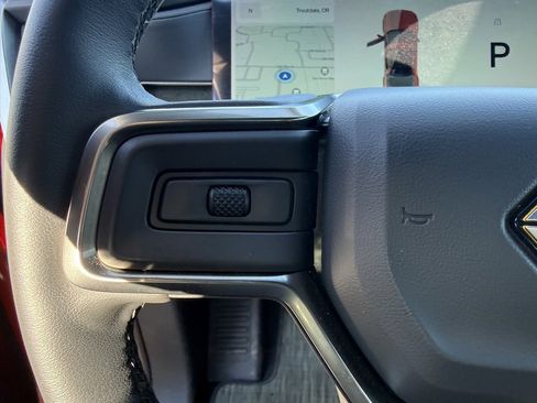 Used 2025 Rivian R1T Adventure image 11