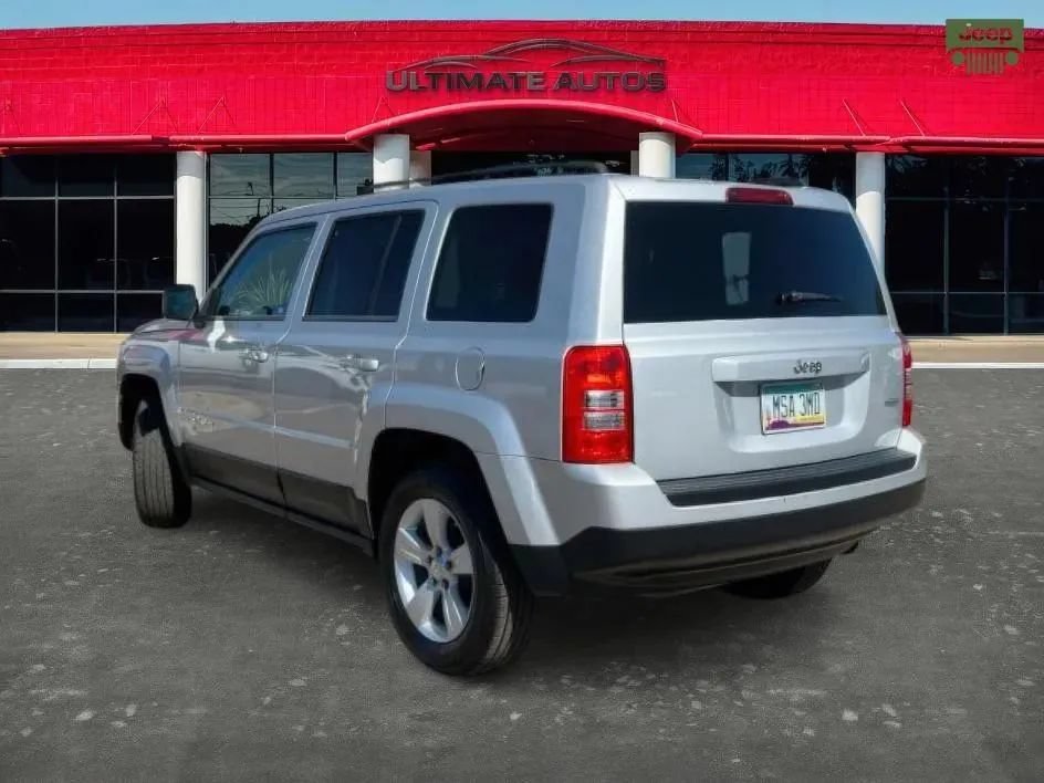 Used 2012 Jeep Patriot Latitude FWD image 4