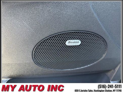 Used 2010 Jeep Grand Cherokee Laredo image 26