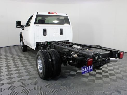 New 2026 GMC Sierra 3500 SLE w/ SLE Convenience Package AWD/4WD image 15