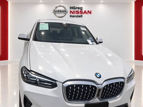 Used 2022 BMW X4 xDrive30i w/ Parking Assistance Package AWD/4WD image 5