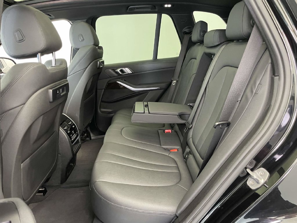 Used 2020 BMW X5 xDrive40i w/ Premium Package AWD/4WD image 17