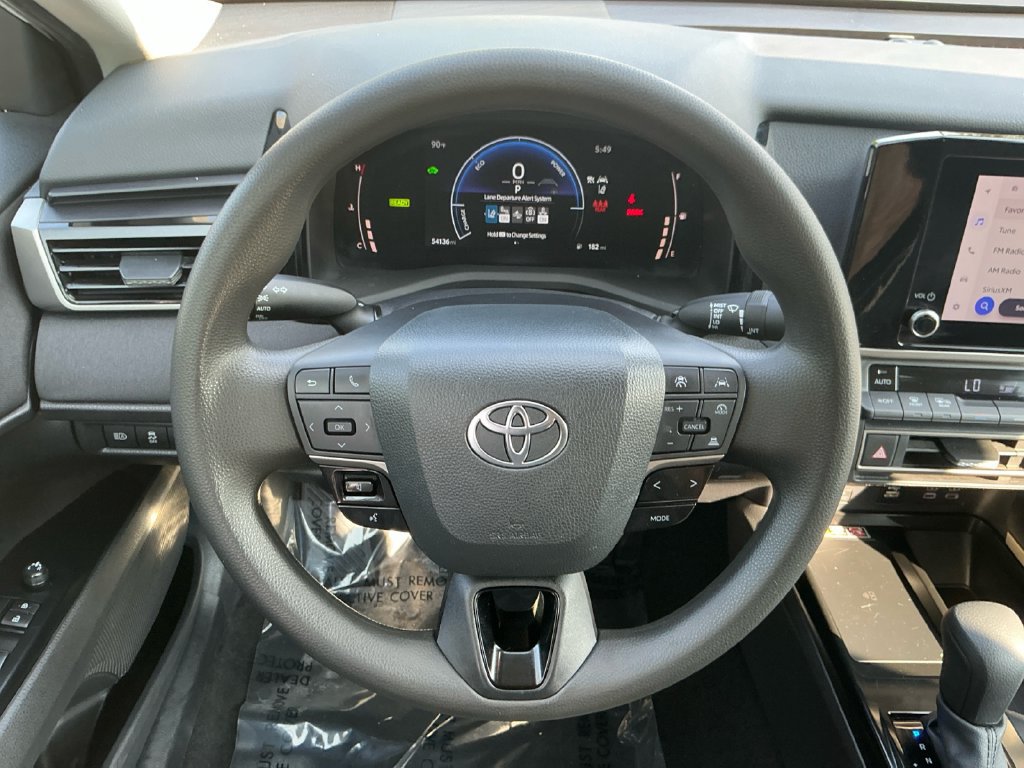 Used 2025 Toyota Camry LE FWD image 19