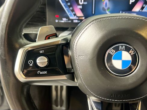 Used 2024 BMW 740i image 18