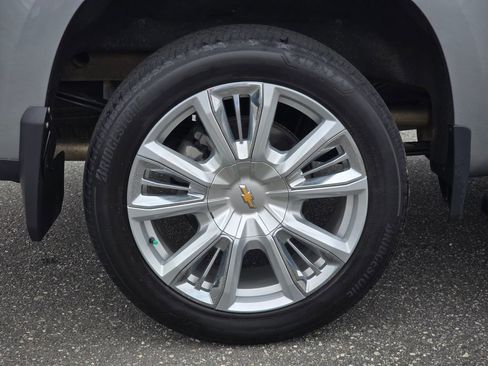 Used 2024 Chevrolet Silverado 1500 High Country w/ High Country Premium Package AWD/4WD image 29