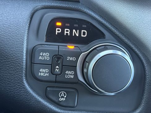 New 2026 RAM 1500 4x4 Crew Cab image 19