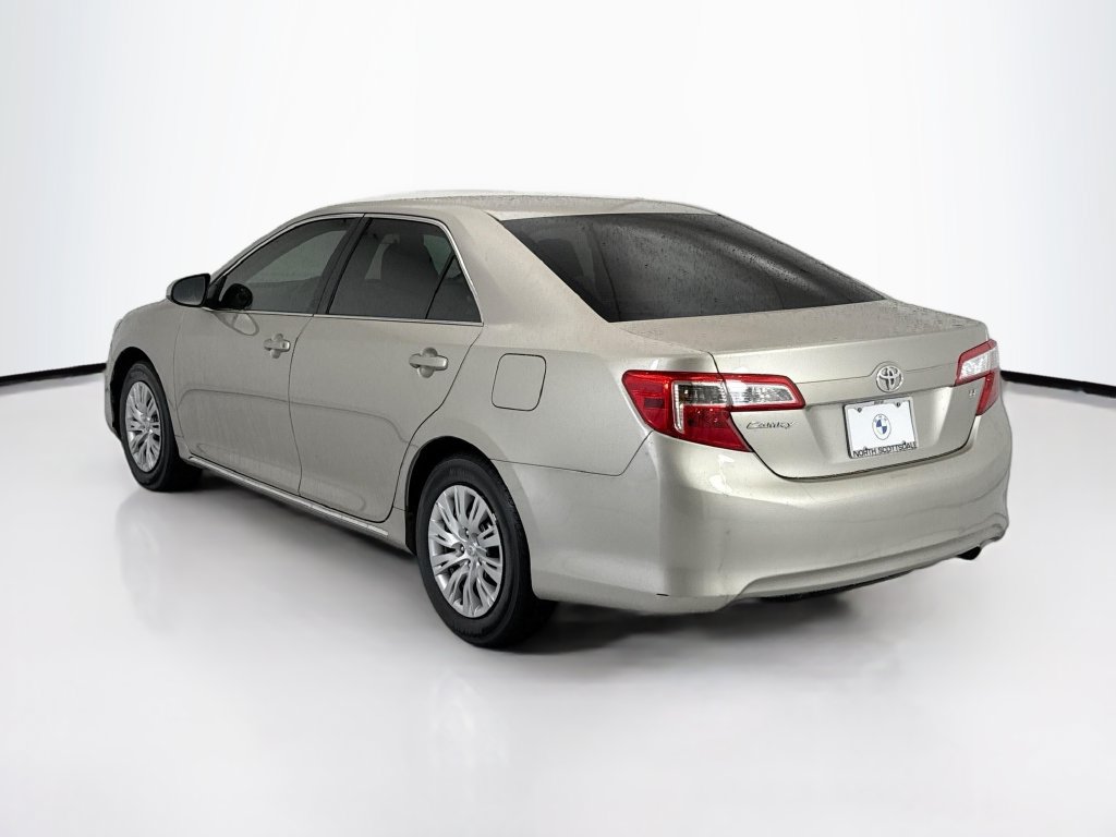 Used 2014 Toyota Camry LE FWD image 7