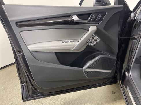 Used 2020 Audi Q5 Prestige image 17