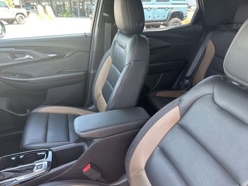 Used 2021 Chevrolet TrailBlazer ACTIV w/ Sun and Liftgate Package AWD/4WD image 10