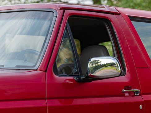 Used 1994 Ford Bronco XLT image 72