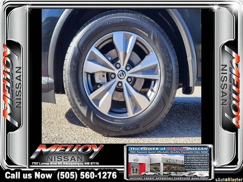 Used 2022 Nissan Murano SV image 11