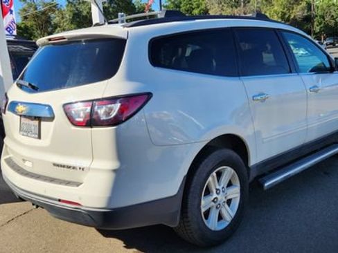 Used 2013 Chevrolet Traverse LT w/ LPO, 'HIT The Road' Package AWD/4WD image 4