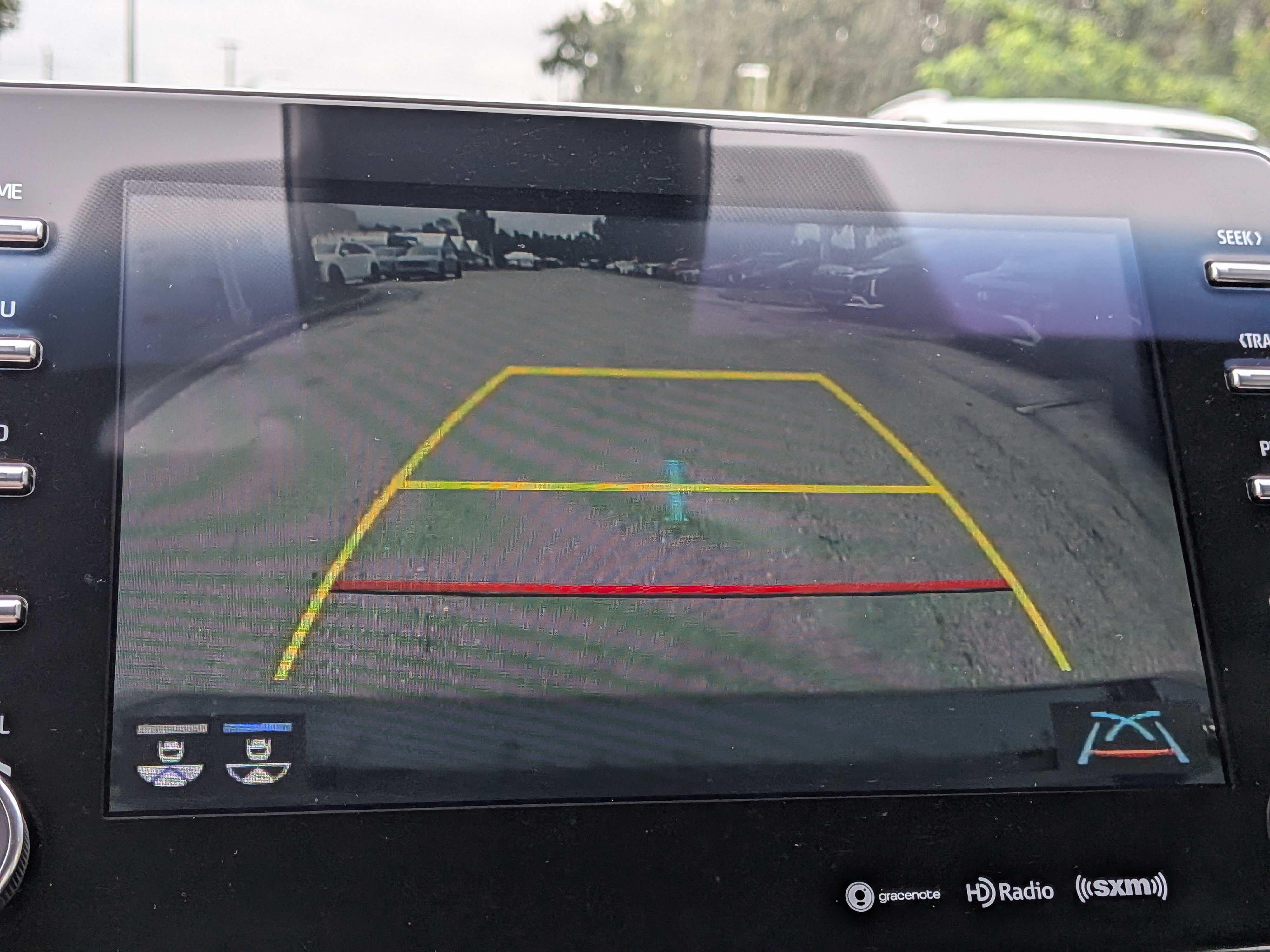 Used 2021 Toyota Avalon XLE w/ Moonroof Package FWD image 33