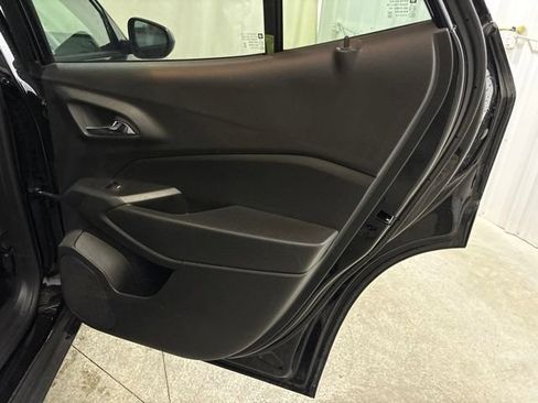 Used 2024 Chevrolet Trax RS FWD image 15