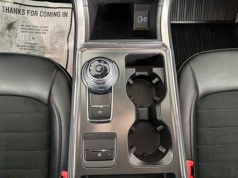 Used 2023 Ford Edge ST-Line w/ Class II Trailer Tow Package image 18