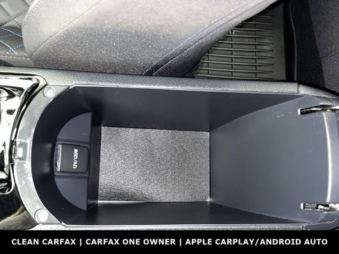 Used 2022 Toyota C-HR XLE image 20