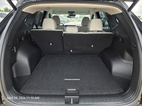 Used 2025 Hyundai Tucson SEL FWD image 18