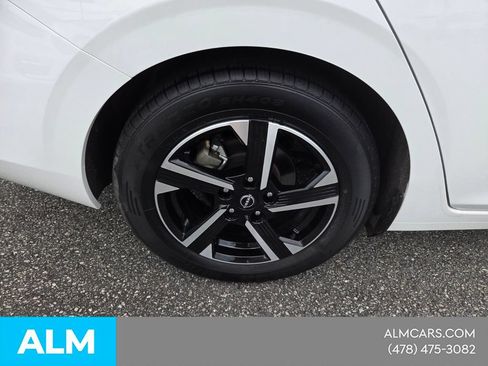 Used 2024 Nissan Sentra SV FWD image 14