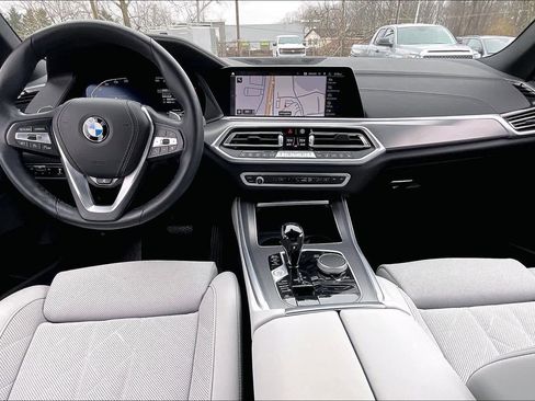 Used 2023 BMW X5 xDrive40i w/ Premium Package image 16
