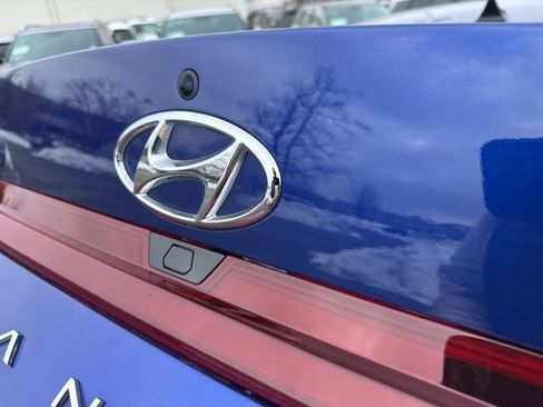 Certified 2023 Hyundai Elantra SEL w/ Convenience Package image 15