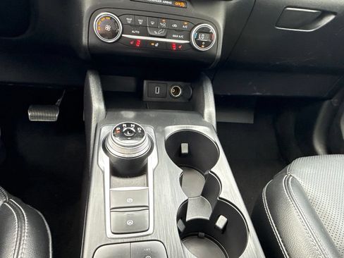 Used 2020 Ford Escape SEL AWD/4WD image 32