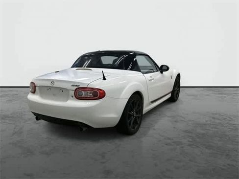 Used 2014 MAZDA MX-5 Miata Club image 3
